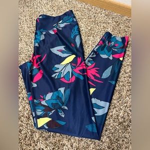 Women’s size xl joy lab leggings fun pattern colors